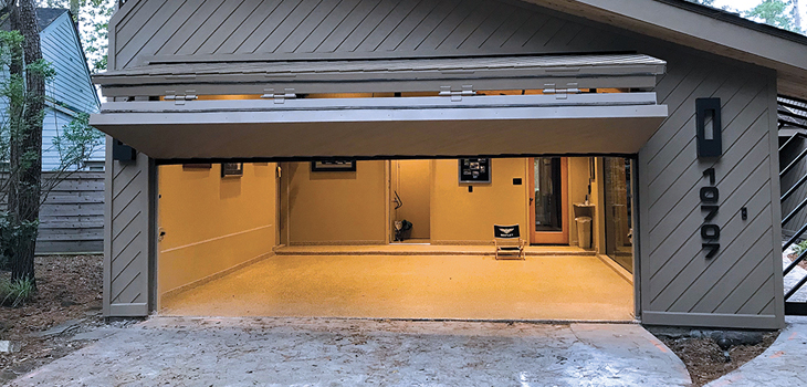 Vertical Bifold Garage Door Repair in Venice 